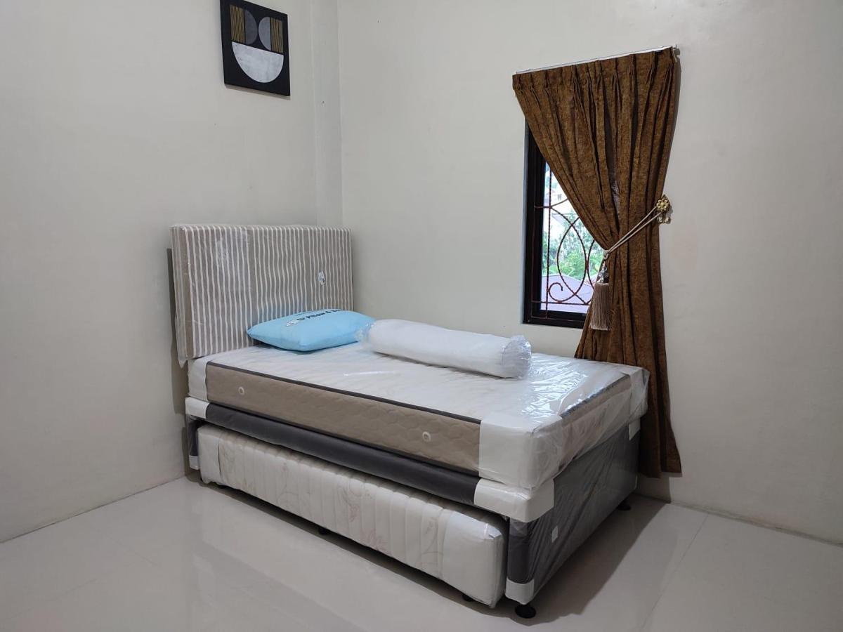 M1 Residence Manado Exterior foto