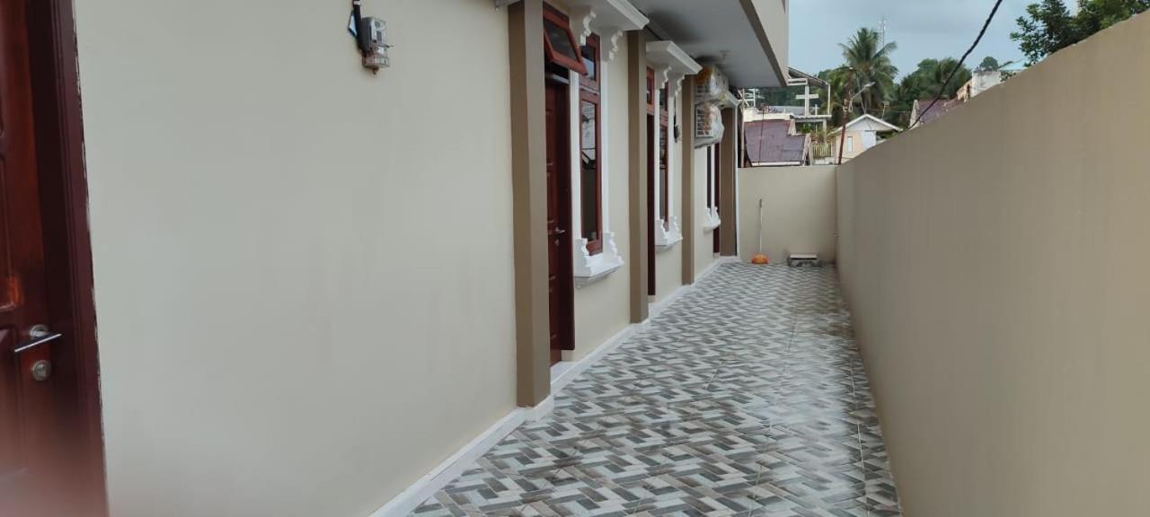 M1 Residence Manado Exterior foto